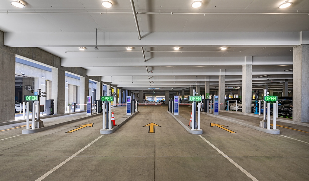 Slideshow image for LAX Economy Parking Structure